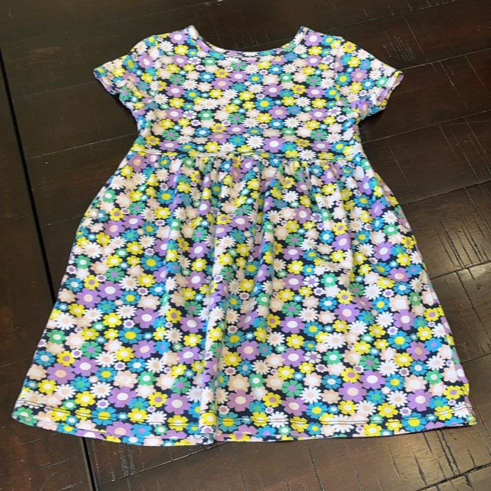 Girl 5T, 5 dress bundle, 4th of July denim floral - Picture 11 of 13